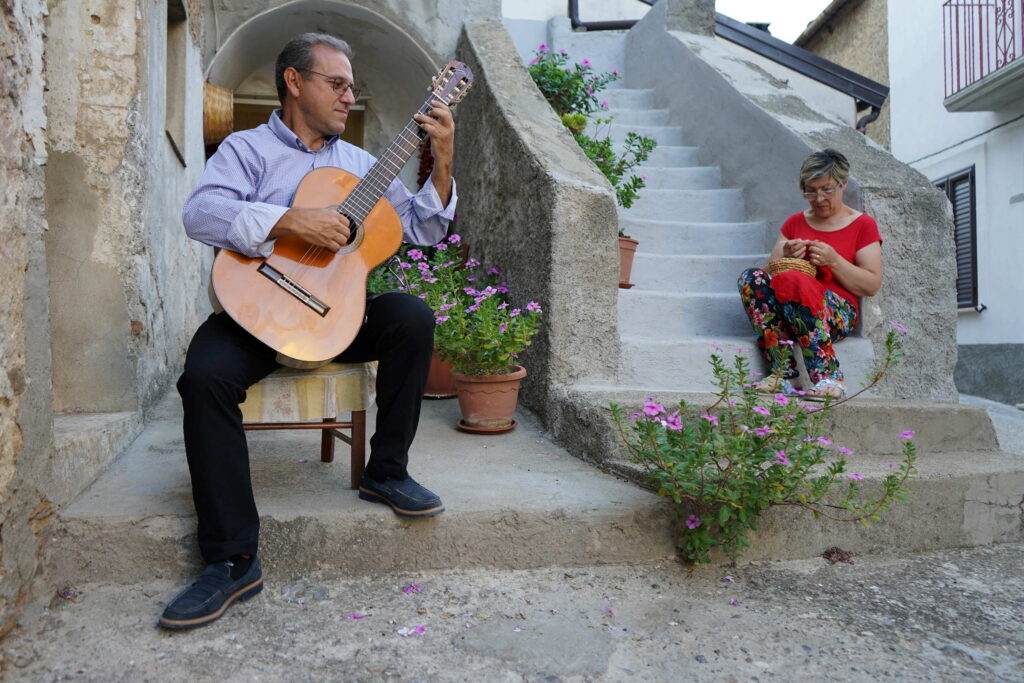 mario gullo guitarist